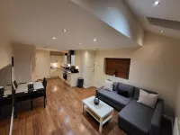 Great Apartment Next To Tooting Bec Tube Station! Hotels in Tooting