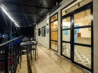 Auberge Petit Hotel