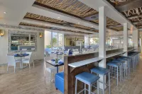 ICONA Diamond Beach - bar