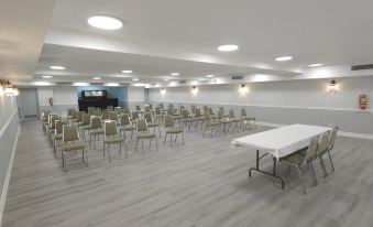 Super 8 by Wyndham Kirkland Lake