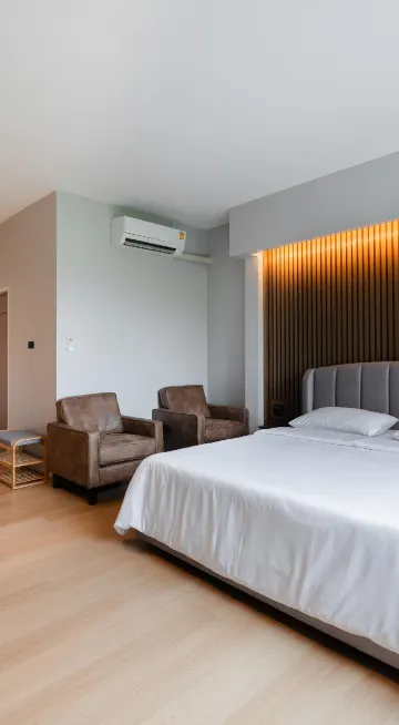 ห้องเตียงใหญ่ 1 เตียง วิวภูเขา