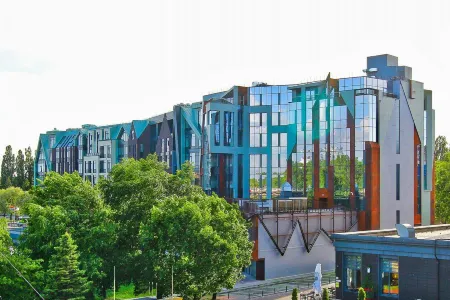 Апарт-отель Lastadie (Апарт-отель Ластадие) Отели рядом с достопримечательностью «Музей Мирового океана»