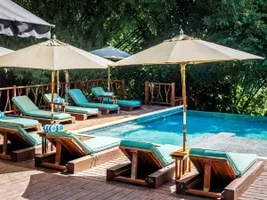 Popular Cultural Hotels in Belize