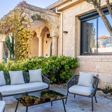 Luxurious Villa with Heated Pool 6Br-12p - Cannes