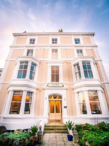 CAE Mor Hotel Hotels in 