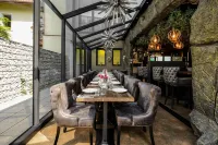 Art Suites Luxury Hotel - breakfast