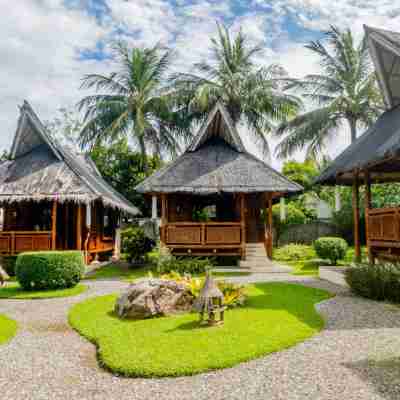 Pura Vida Beach & Dive Resort Hotel Exterior