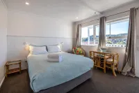 Waiheke Island Motel - Parking