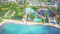 Avery Coconut Island Waterpark Beach Resort Carita - sul mare