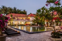Puri Saron Senggigi Hotel - Beach