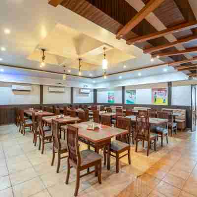 Vasco Residency Dining/Meeting Rooms