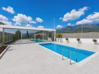 Tarmaros - Families & Groups - Pools