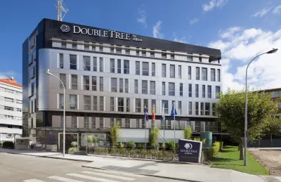 DoubleTree by Hilton A Coruna Hôtels à proximité de : Église de San Jorge