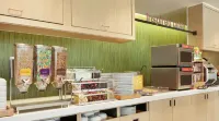 佛羅里達薩拉索塔-佈雷登頓機場希爾頓惠庭酒店 - 早餐