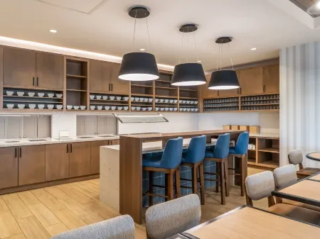 Hyatt Place Gainesville Downtown Отели рядом с достопримечательностью «Университет Флориды»