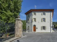 Art Gallery B&B Hotels in Capannori