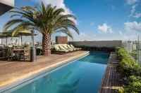 Hotel Montevideo - Leading Hotels of the World - Pools