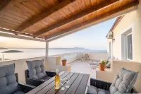 Manos Apartments