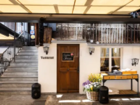 Swiss-Chalet Merlischachen - Romantik Schloss-Hotel am See Hotels in Kussnacht