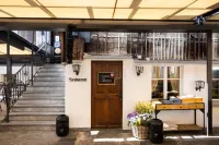 Chalet-Hotel Lodge - Swiss-Chalet Merlischachen Hotel a Root