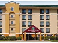 Quality Inn & Suites Hotels in Bucks County
