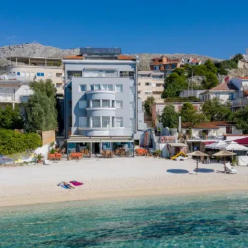 Sunset Split Rooms Отели рядом с достопримечательностью «Торговый центр City Center One Split»