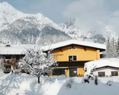 Bergfrieden Leutasch/Seefeld Hotels in Leutasch