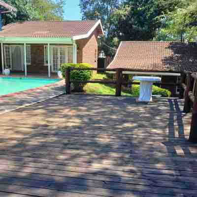 Comrades Oasis Guest House Fitness & Recreational Facilities