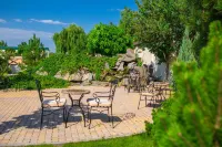 Tet-A-Tet Mini-Hotel