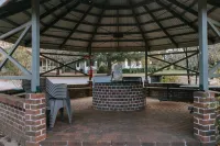 Federation Gardens & Possums Hideaway