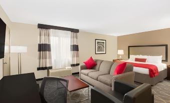 Ramada by Wyndham des Moines Airport