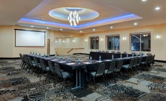 Holiday Inn Express & Suites Atlanta Downtown