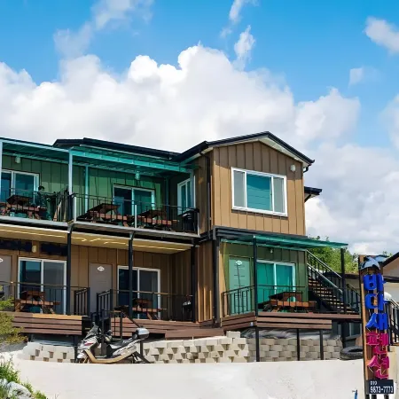 Sea Bird Bed and Breakfast