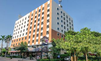 Tara Lake Hotel