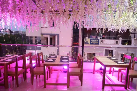 The Hotel Phoenix Отели рядом с достопримечательностью «Сакет Гарден»