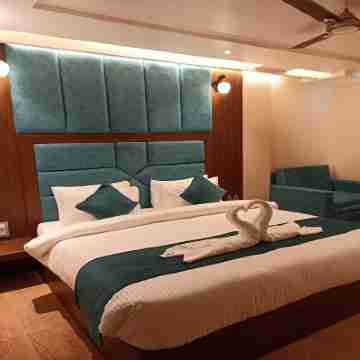 Hotel Vivaan Regency Rooms