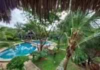 Marine Holiday House - Pools