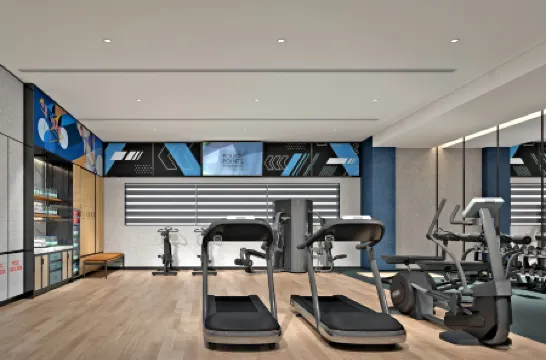 Four Points by Sheraton Nha Trang Отели рядом с достопримечательностью «AB Central Square Nha Trang»