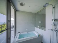 Blue Rela Luxe Resort Okinawa - Villaer