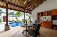 Puri Mas Boutique Resort & Spa - Strand