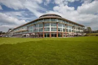 Lingfield Park Marriott Hotel & Country Club Hotels near Hever Castle & Gardens