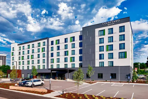 Courtyard Minneapolis West Các khách sạn ở Saint Louis Park