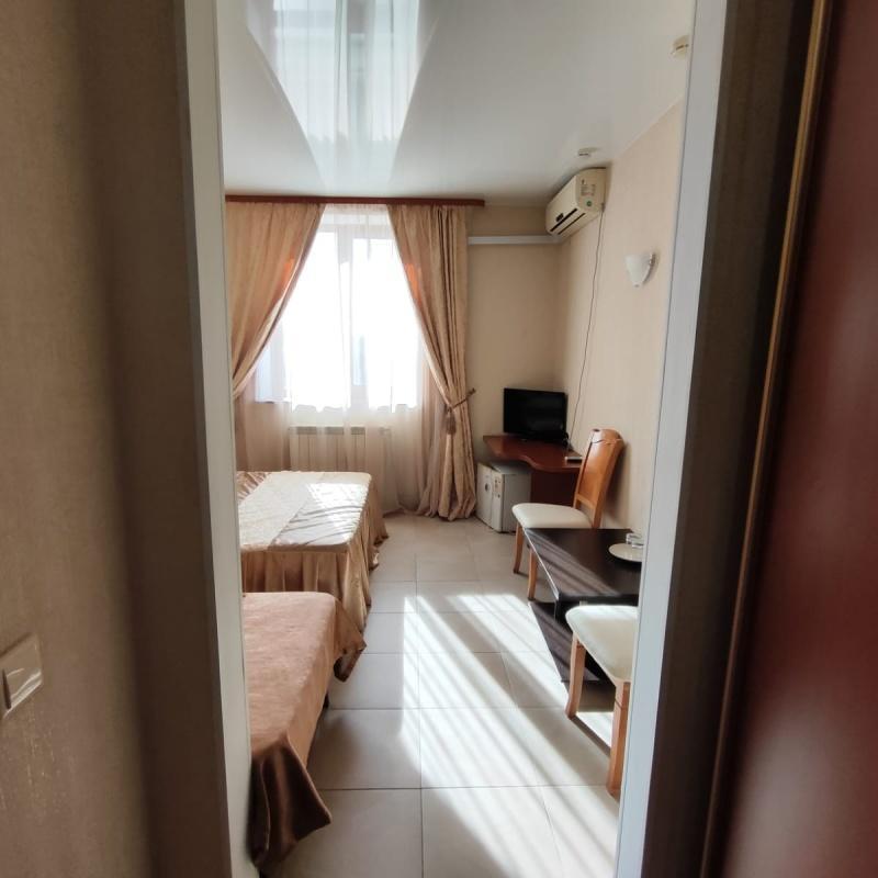 Mona Liza Hotel Hoteles en Novgorod