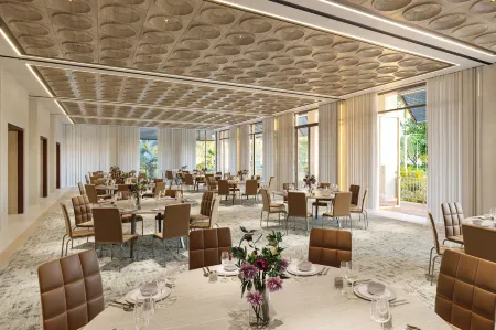 AC Hotel Naples 5th Avenue