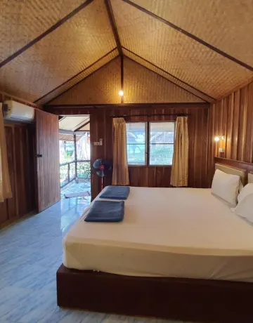 บังกะโลมาตรฐานพร้อมเครื่องปรับอากาศ