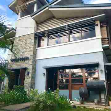 Island Lyfe Adventures Hotel Exterior