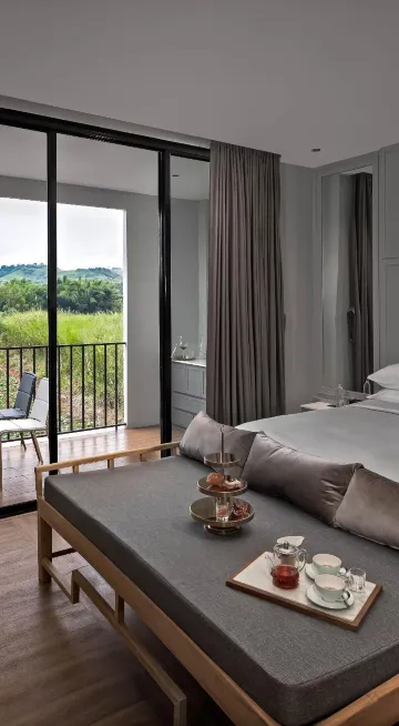 ห้องสุพีเรียร์เตียงใหญ่หรือเตียงแฝดพร้อมลานระเบียง