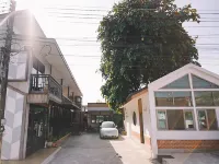 清萊睡眠屋旅館 中心夜市附近的飯店