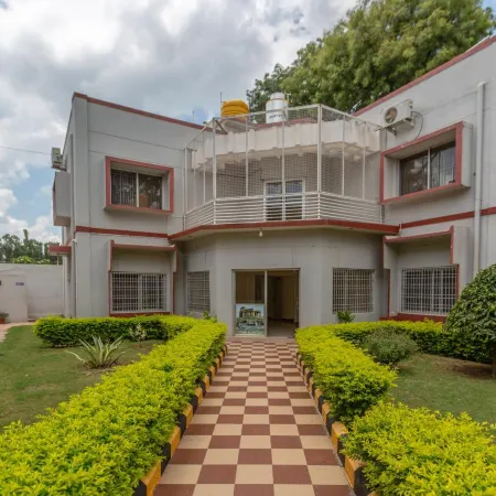 Kstdc Hotel Mayura Chalukya, Badami
