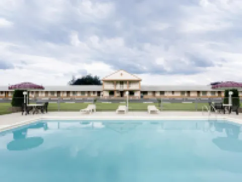 Knights Inn Palmyra Hotels in Palmyra